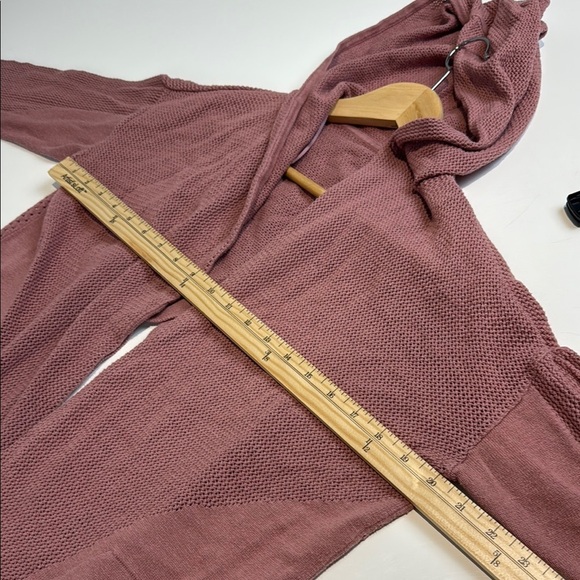 Lululemon Still Movement Wrap- Heathered Quicksand - Picture 9 of 10